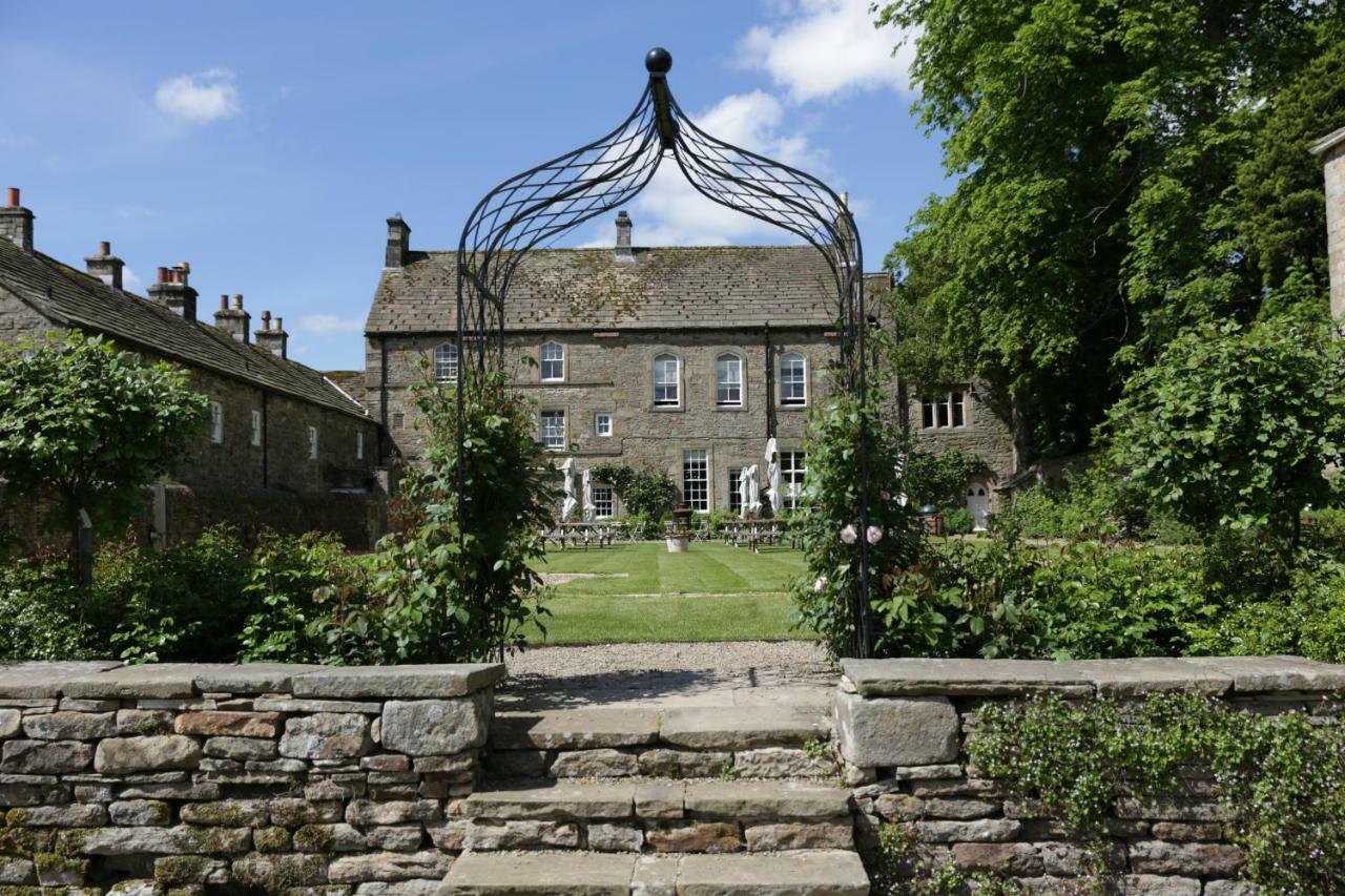 Lord Crewe Arms Blanchland Hotel Buitenkant foto